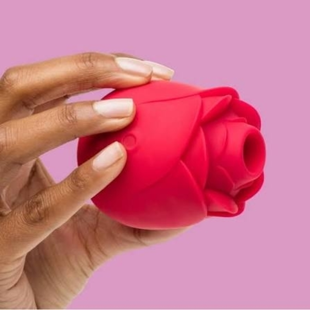 Red Rose-Shaped Bath Accessory
